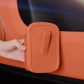 🥳SUOSITTU TUOTE 2026🥳💞YLI 50 000 KAPPALETTA MYYTY!🚗🧺Nahkainen juomapidike auton oveen – leveä aukko, juomat ja kännykkä ovat helposti ulottuvilla. Vakaa kiinnitys klipsikiinnityksellä. PU-nahka, kestävä ja tyylikäs. 🛡️✨
